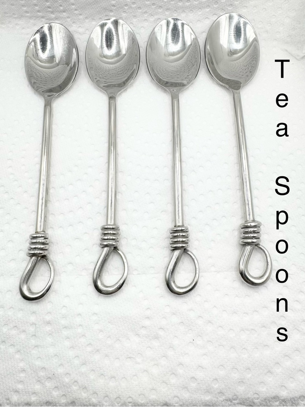 Gourmet Settings Twist 18/10 Stainless Steel Flatware 16 Piece Set - Picture 12 of 16